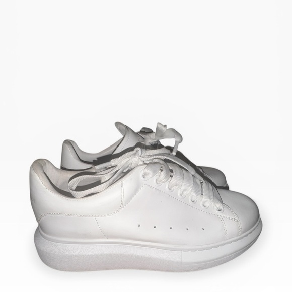 ALEXANDER MCQUEEN Oversized Women's White Sneakers US 9 - Picture 4 of 8